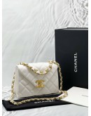 (LIKE NEW) MICROCHIP CHANEL ENVELOPE FLAP BAG IN WHITE LAMBSKIN LEATHER -FULL SET-