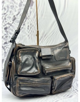 BALENCIAGA SUPERBUSY MESSENGER BAG IN DARK BROWN WORN EFFECT LEATHER