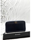 CHANEL BOY CHEVRON ZIP AROUND LONG WALLET IN DARK BLUE CALFSKIN LEATHER -FULL SET-