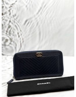 CHANEL BOY CHEVRON ZIP AROUND LONG WALLET IN DARK BLUE CALFSKIN LEATHER -FULL SET-