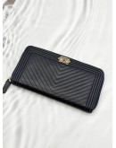 CHANEL BOY CHEVRON ZIP AROUND LONG WALLET IN DARK BLUE CALFSKIN LEATHER -FULL SET-
