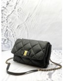 SALVATORE FERRAGAMO VARA SHOULDER BAG IN BLACK LEATHER