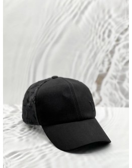 (LIKE NEW) LOUIS VUITTON MONOGRAM MESH BASEBALL CAP SIZE 60 IN BLACK COTTON WITH POLYESTER