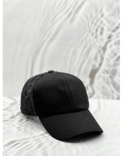 (LIKE NEW) LOUIS VUITTON MONOGRAM MESH BASEBALL CAP SIZE 60 IN BLACK COTTON WITH POLYESTER