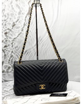 CHANEL JUMBO CLASSIC CHEVRON DOUBLE FLAP BAG IN BLACK LAMBSKIN LEATHER