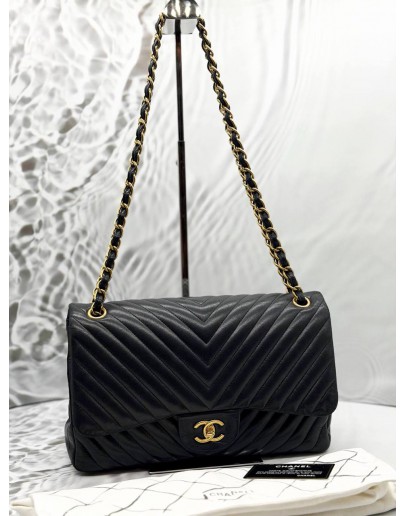 CHANEL JUMBO CLASSIC CHEVRON DOUBLE FLAP BAG IN BLACK LAMBSKIN LEATHER