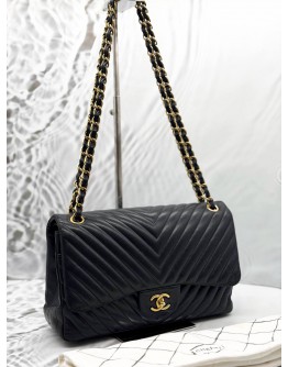 CHANEL JUMBO CLASSIC CHEVRON DOUBLE FLAP BAG IN BLACK LAMBSKIN LEATHER