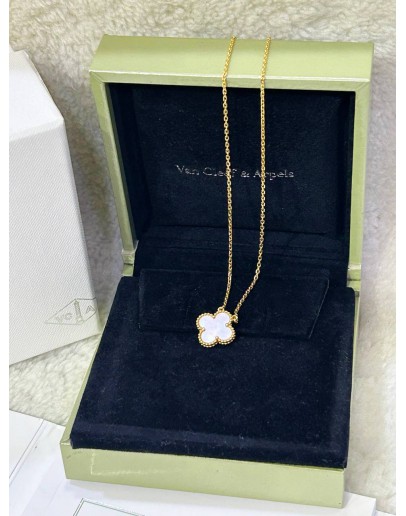 (RAYA PROMO) (LIKE NEW) 2023 VCA VAN CLEEF & ARPELS VINTAGE ALHAMBRA PENDANT NECKLACE IN 18K 750 YELLOW GOLD WITH MOTHER OF PEARL -FULL SET- 