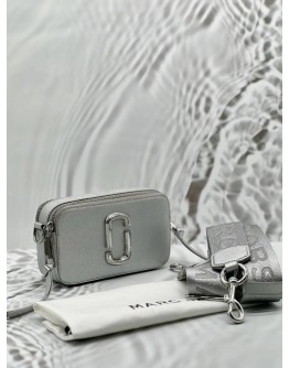 (RAYA PROMO) MARC JACOBS THE SNAPSHOT CAMERA CROSSBODY BAG IN SILVER LEATHER