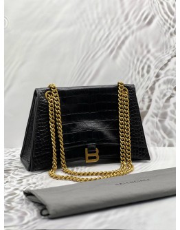 BALENCIAGA CRUSH CHAIN BAG IN BLACK EMBOSSED LEATHER