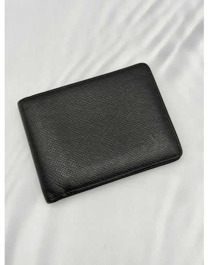 (RAYA PROMO) LOUIS VUITTON MULTIPLE WALLET IN BLACK TAIGA LEATHER 