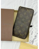 (RAYA PROMO) LOUIS VUITTON ZIPPY WALLET IN BROWN MONOGRAM CANVAS -FULL SET-