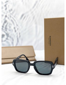 BURBERRY ELDON SUNGLASSES IN BLACK -FULL SET-