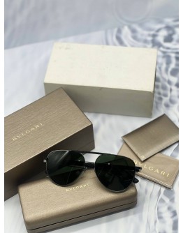 (LIKE NEW) BVLGARI PILOT SUNGLASSES IN DARK GREEN -FULL SET- 