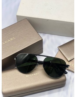 (LIKE NEW) BVLGARI PILOT SUNGLASSES IN DARK GREEN -FULL SET- 