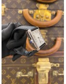 (UNUSED) 2022 CARTIER TANK MUST STEEL REF WSTA0060 SILVER WITH ROMAN NUMERALS DIAL 22MM QUARTZ WATCH -FULL SET-