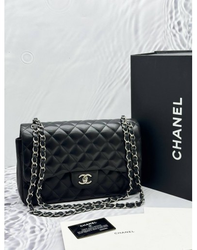 CHANEL CLASSIC JUMBO DOUBLE FLAP SHOULDER BAG IN BLACK LAMBSKIN LEATHER -FULL SET-