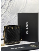 CHANEL PARIS COSMOPOLITE DRAWSTRING BUCKET BAG IN BLACK LAMBSKIN LEATHER -FULL SET-