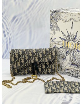 CHRISTIAN DIOR SADDLE WALLET ON CHAIN IN BLUE DIOR OBLIQUE JACQUARD WITH CALFSKIN LEATHER