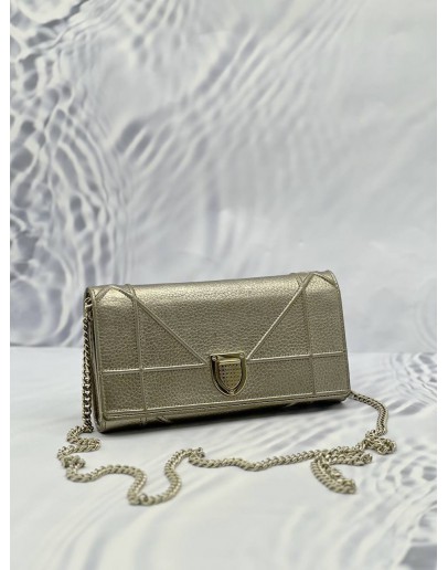 CHRISTIAN DIOR DIORAMA WALLET ON CHAIN IN GOLD LEATHER