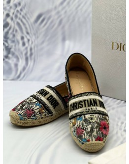 (LIKE NEW) CHRISTIAN DIOR GRANVILLE ESPADRILLES SIZE 39 IN MULTICOLOR FLORAL EMBROIDERED COTTON -FULL SET- 