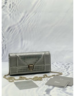 CHRISTIAN DIOR DIORAMA WALLET ON CHAIN IN METALLIC SILVER MICRO CANNAGE PATENT LEATHER