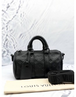 (RAYA PROMO) LOUIS VUITTON KEEPALL BANDOULIERE 25 IN BLACK MONOGRAM TAURILLON LEATHER