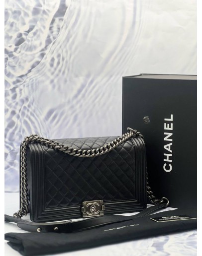 (CNY PROMO) (LIKE NEW) CHANEL BOY NEW MEDIUM FLAP BAG IN BLACK LAMBSKIN LEATHER -FULL SET-