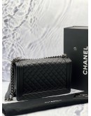 (CNY PROMO) (LIKE NEW) CHANEL BOY NEW MEDIUM FLAP BAG IN BLACK LAMBSKIN LEATHER -FULL SET-