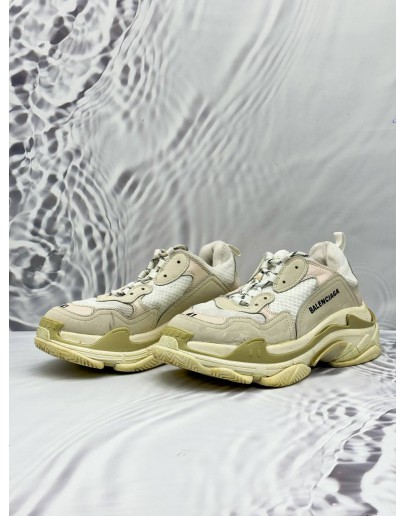 (CNY SALE) BALENCIAGA TRIPLE S SNEAKERS SIZE 41 IN BEIGE COLORWAY LEATHER