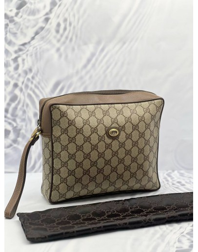 GUCCI CLUTCH IN BEIGE GG SUPREME CANVAS WITH BROWN LEATHER