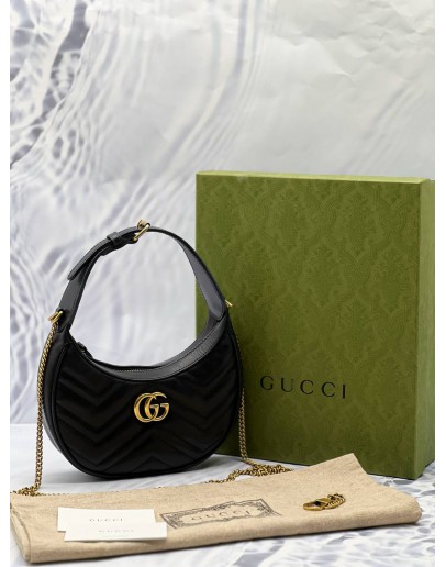 (LIKE NEW) GUCCI GG MARMONT SMALL HALF MOON SHOULDER BAG IN BLACK MATELASSE CHEVRON LEATHER -FULL SET-