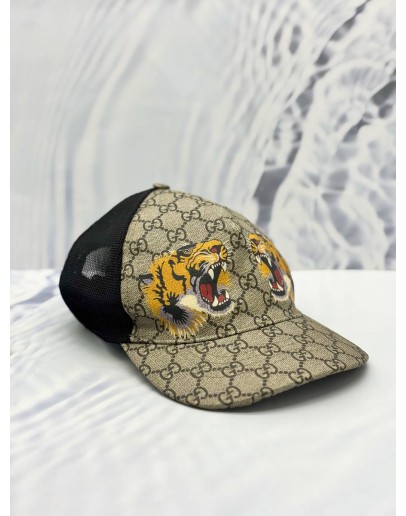 (LIKE NEW) GUCCI TIGERS PRINT BASEBALL CAP IN BEIGE GG SUPREME CANVAS 