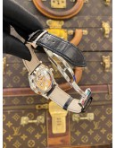 (UNUSED) 2022 JAEGER-LECOULTRE MASTER ULTRA THIN MOON FACE REF Q1368430 WHITE DIAL 39MM AUTOMATIC WATCH -FULL SET-