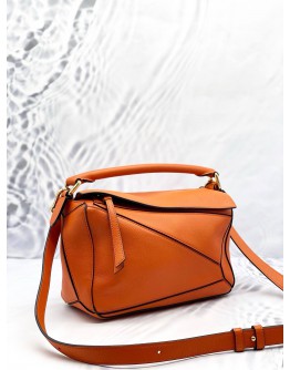 (LIKE NEW) LOEWE PUZZLE CROSSBODY BAG IN ORANGE CALFSKIN LEATHER