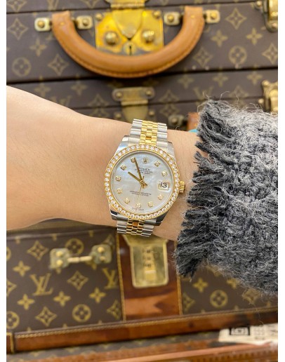 (LIKE NEW) 2017 ROLEX DATEJUST 31 18K 750 YELLOW GOLD JUBILEE FACTORY DIAMOND REF 178383 MOTHER OF PEARL DIAMOND DIAL 31MM AUTOMATIC WATCH -FULL SET-