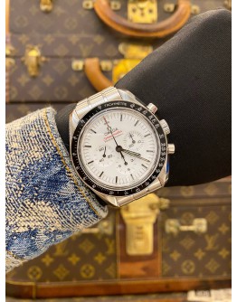 (UNUSED) 2024 OMEGA SPEEDMASTER PROFESSIONAL MOONWATCH PANDA CHRONOGRAPH REF 310.30.42.50.04.001 WHITE DIAL 42MM AUTOMATIC WATCH -FULL SET-