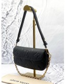 (LIKE NEW) LOUIS VUITTON IVY WALLET ON CHAIN IN BLACK MONOGRAM EMPREINTE LEATHER -FULL SET-