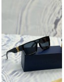 (LIKE NEW) LOUIS VUITTON SLEEK SQUARE SUNGLASSES IN BLACK -FULL SET-