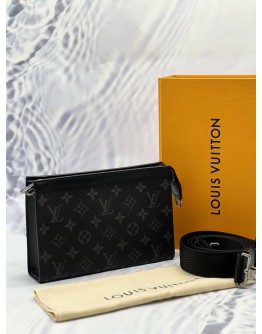 (LIKE NEW) LOUIS VUITTON GASTON WEARABLE WALLET IN BLACK MONOGRAM ECLIPSE CANVAS -FULL SET-