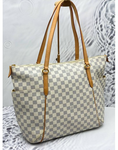 LOUIS VUITTON TOTALLY GM SHOULDER BAG IN WHITE DAMIER AZUR CANVAS