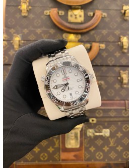 (LIKE NEW) 2022 OMEGA SEAMASTER DIVER 300M CO-AXIAL MASTER CHRONOMETER REF 210.30.42.20.04.001 WHITE DIAL 42MM AUTOMATIC WATCH -FULL SET-