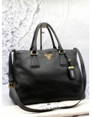 PRADA TOTE TOP HANDLE AND SHOULDER BAG IN BLACK VITELLO DAINO LEATHER