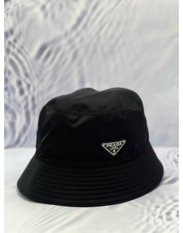 (LIKE NEW) PRADA RE-NYLON BUCKET HAT IN BLACK