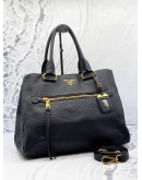 PRADA FRONT POCKET TOTE BAG IN BLACK VITELLO DAINO LEATHER