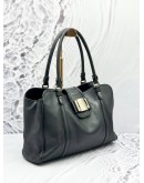 SALVATORE FERRAGAMO GANCINI HUG TOTE BAG IN BLACK LEATHER