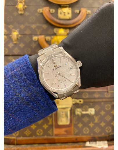 (BRAND NEW) 2025 GRAND SEIKO HERITAGE COLLECTION SPRING DRIVE SHUNBUN TITANIUM REF SBGA413G PINK CHERRY BLOSSOM DIAL 40MM AUTOMATIC WATCH -FULL SET-