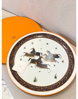 (UNUSED) HERMES CHEVAL D’ORIENT ROUND PLATTER -FULL SET-