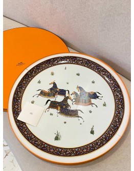 (UNUSED) HERMES CHEVAL D’ORIENT ROUND PLATTER -FULL SET-