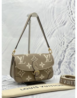 (LIKE NEW) MICROCHIP LOUIS VUITTON DIANE TOURTELLE BEIGE/CREAM MONOGRAM EMPREINTE LEATHER TRIM WITH REMOVABLE STRAP 